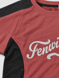 تیشرت اورسایز مردانه گلبهی با پنل توری مشکی و چاپ Fenwick Pythons روی سینه