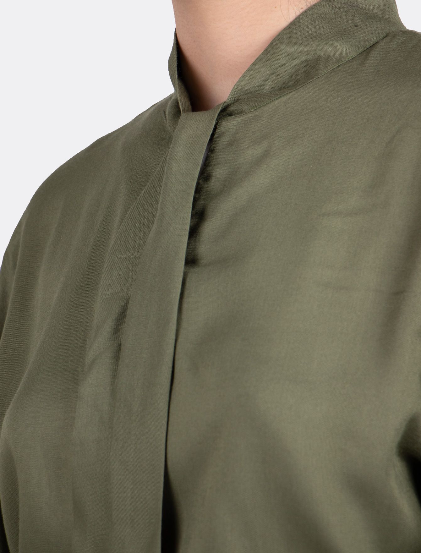 شومیز زنانه یقه کراواتی