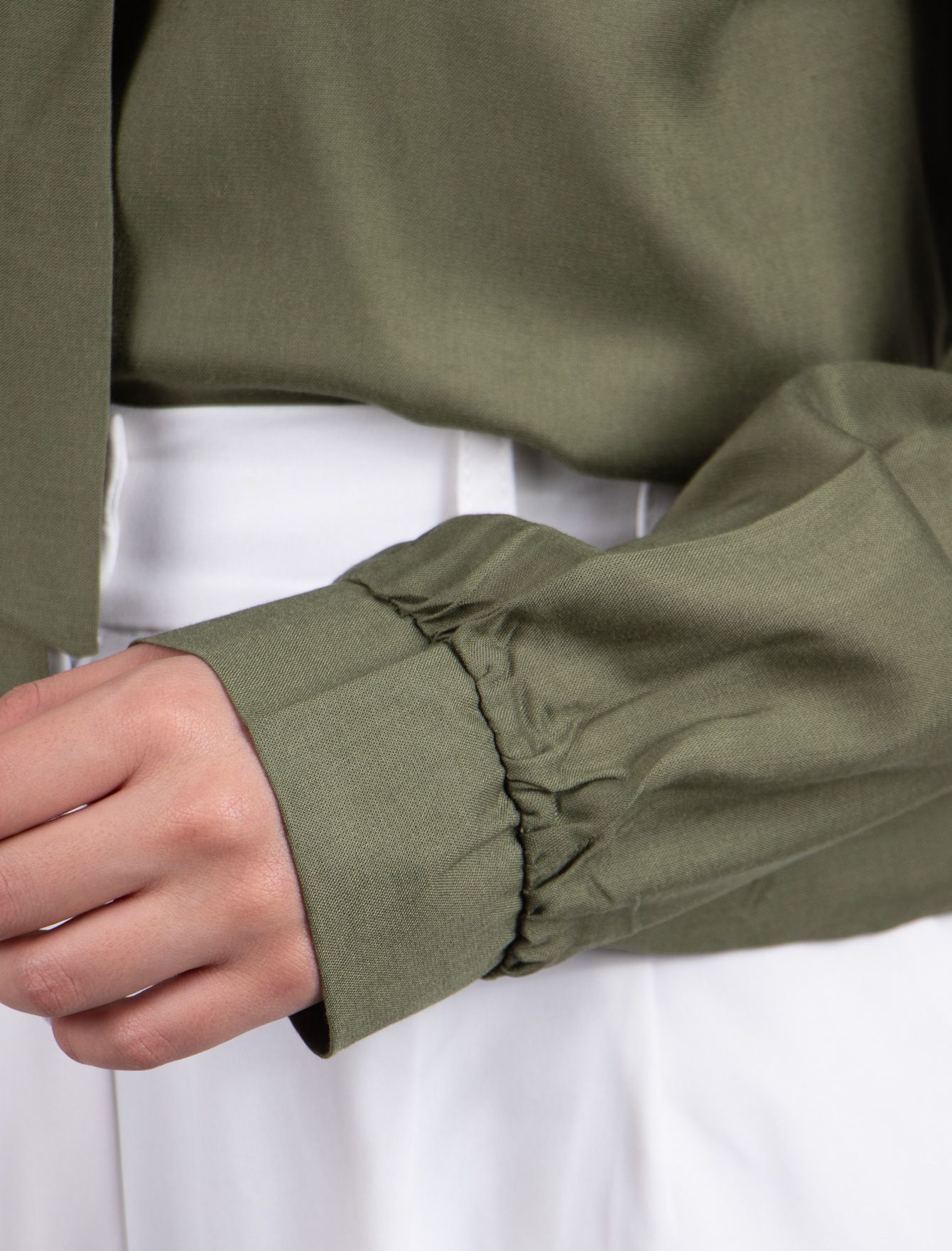 شومیز زنانه یقه کراواتی