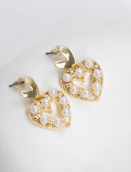 گوشواره زنانه قلب مرواریدی