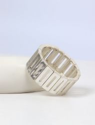 دستبند زنانه مدل کلاسیک مینیمال