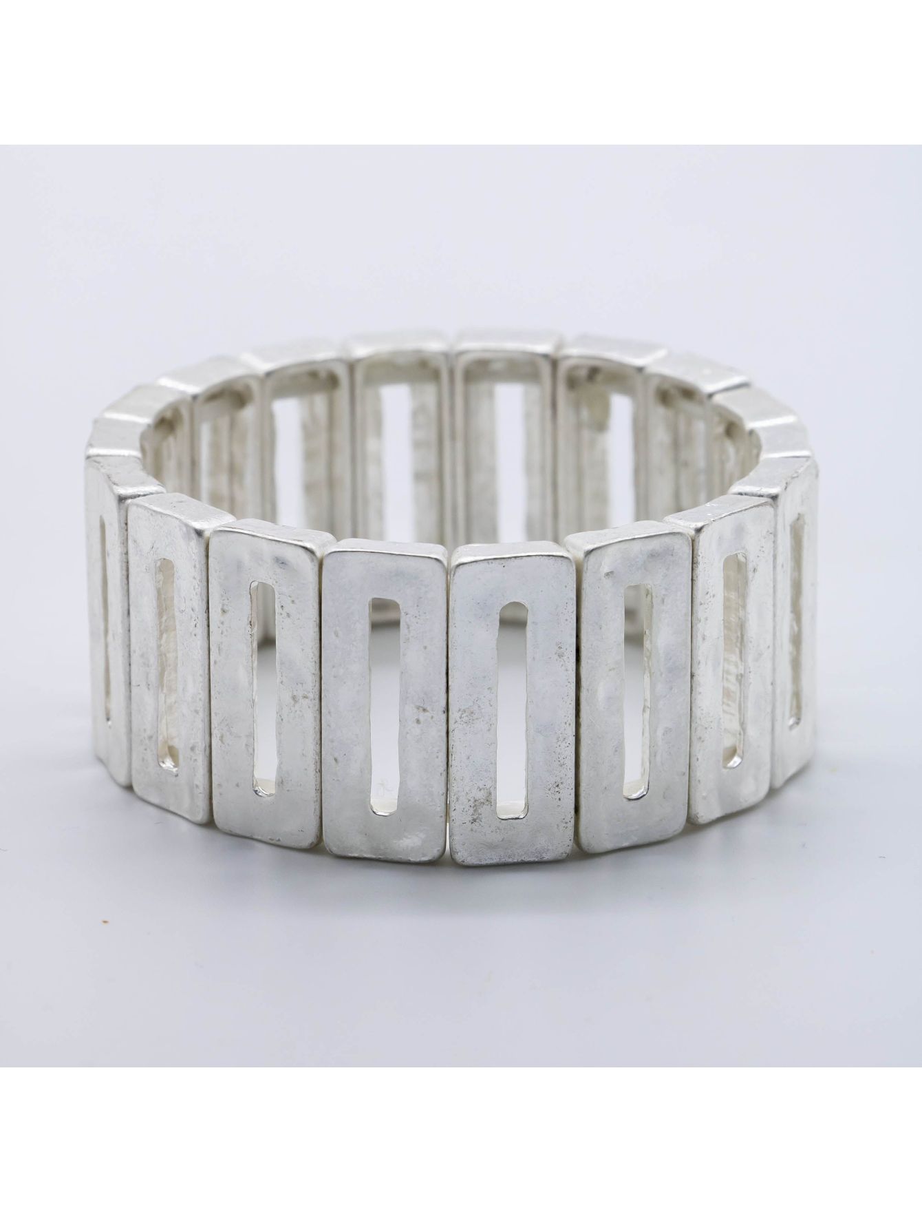 دستبند زنانه مدل کلاسیک مینیمال 656