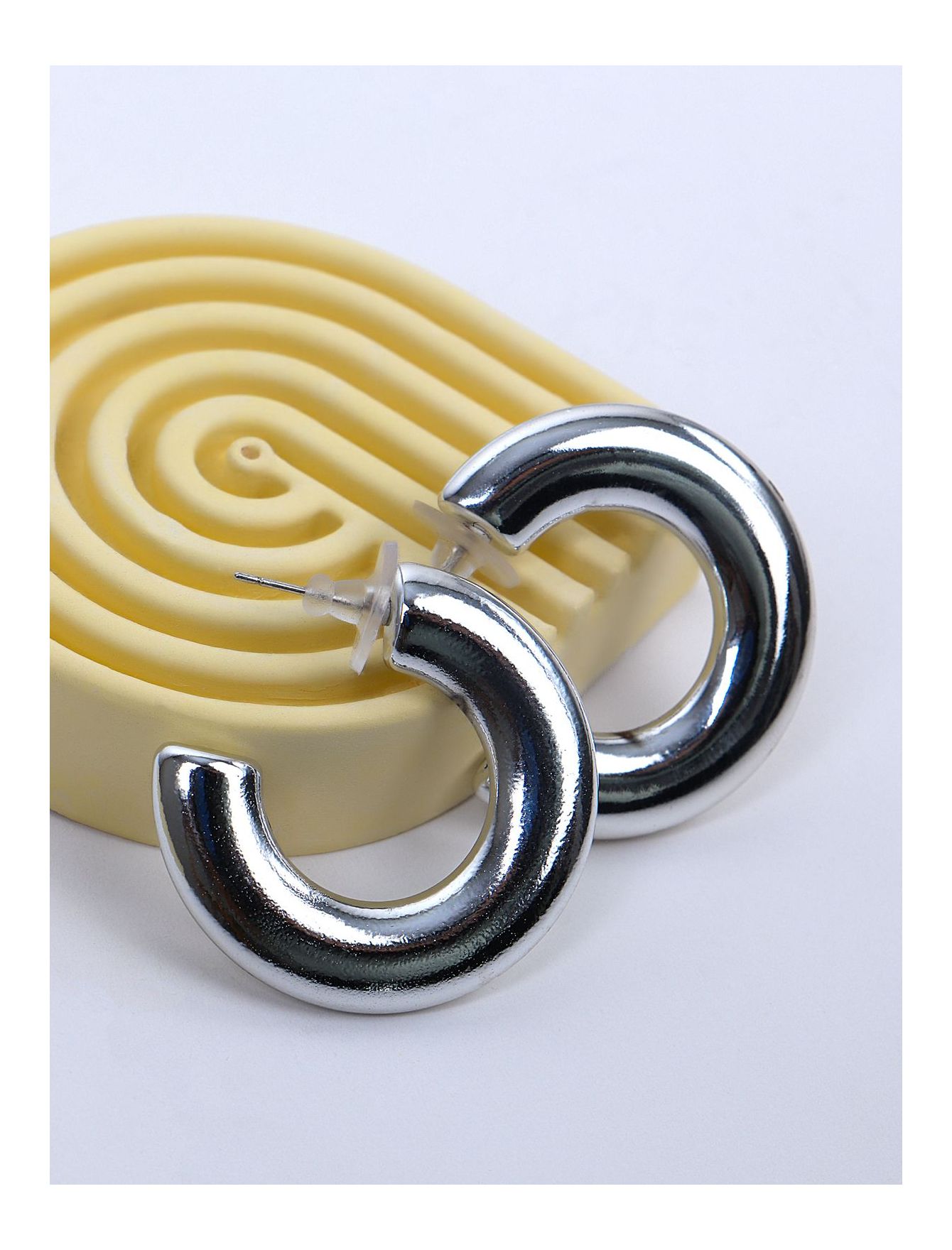 گوشواره زنانه حلقه‌ای مینیمال 538