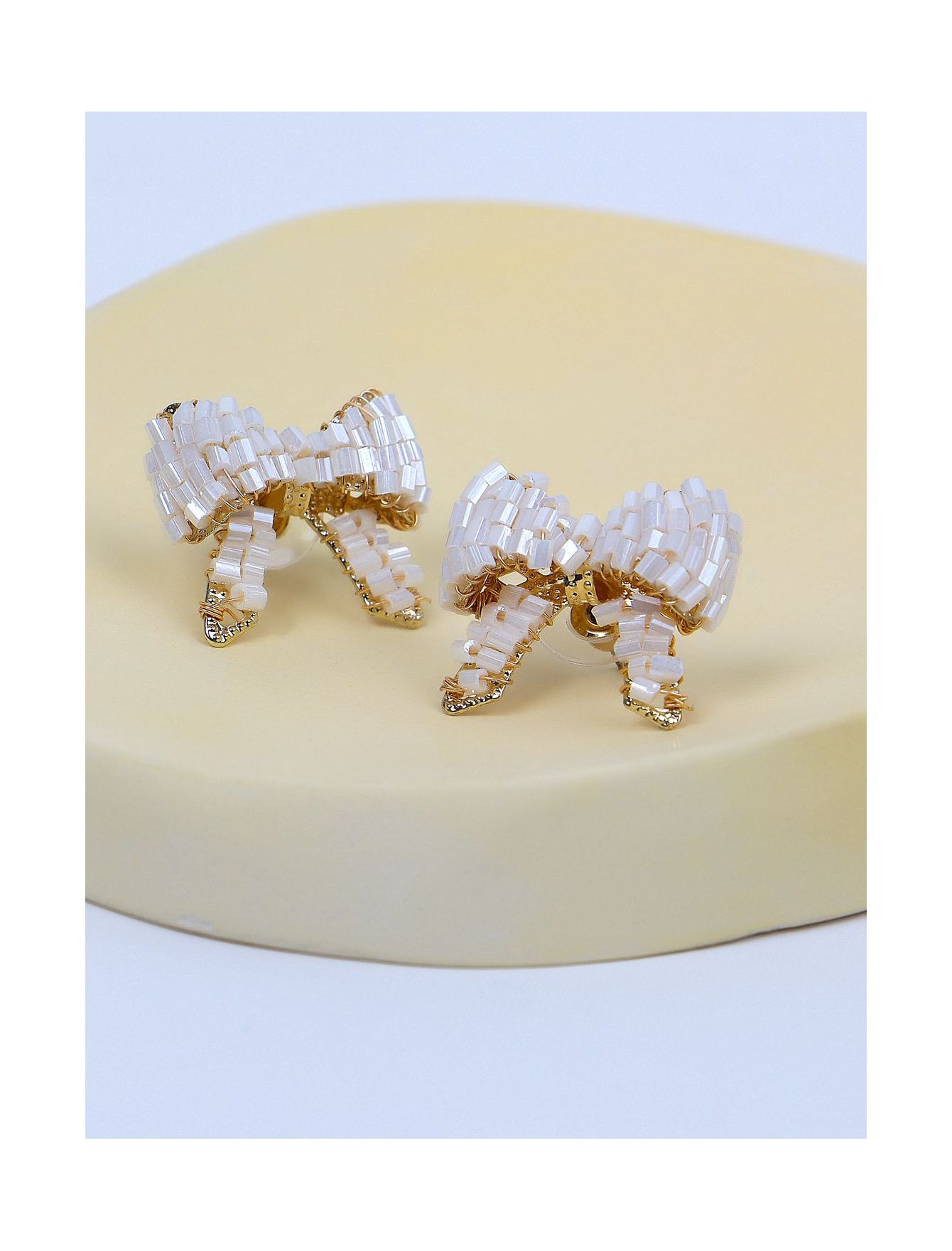 گوشواره پاپیون نگین دار