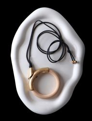 رومانتویی حلقه ای چوبی