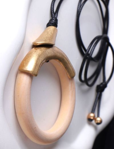 رومانتویی حلقه ای چوبی 618