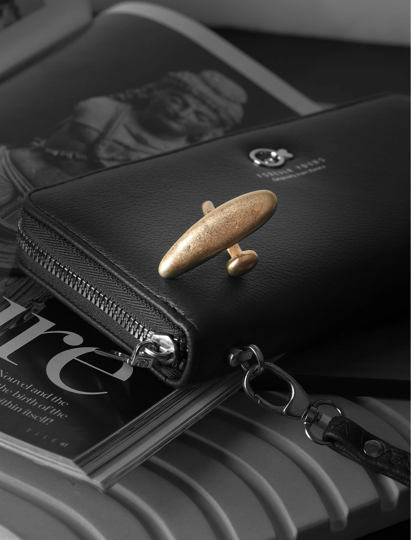 انگشتر زنانه برنجی مدل منحنی 183