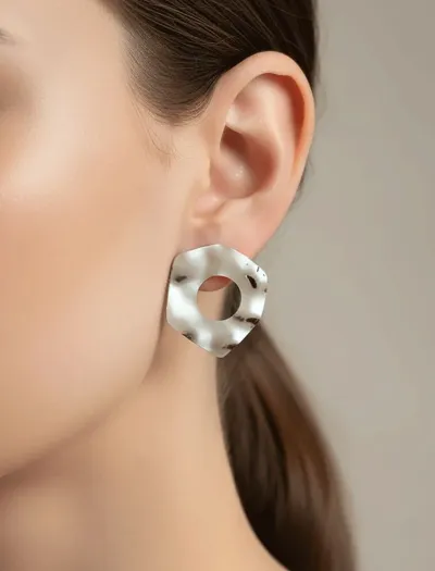 گوشواره میخی صدف