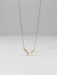 گردنبند مینیمال زنانه طرح شاخ گوزن لوفی