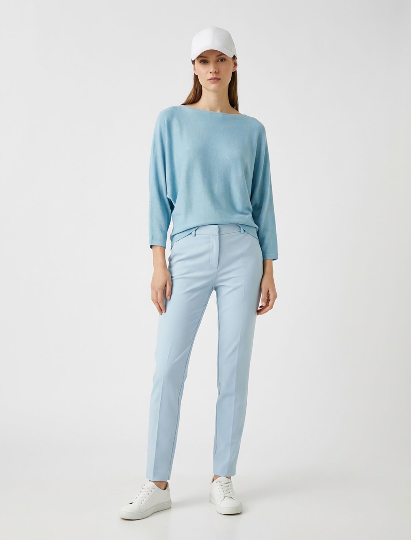 بلوز زنانه نازک آستین‌ خفاشی