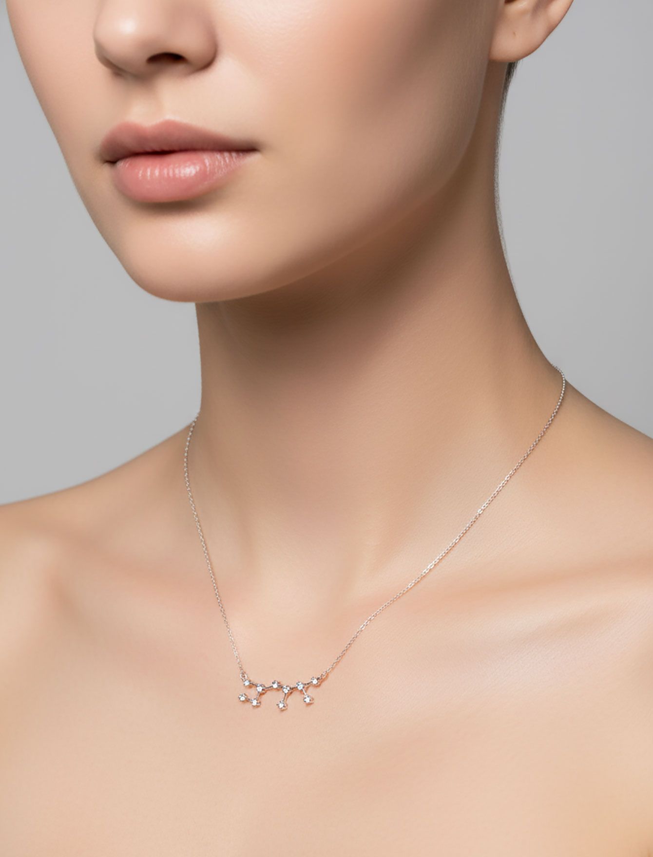 گردنبند پلاک صورت فلکی مینیمال زنانه لوفی