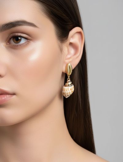 گوشواره آویزی صدف N978