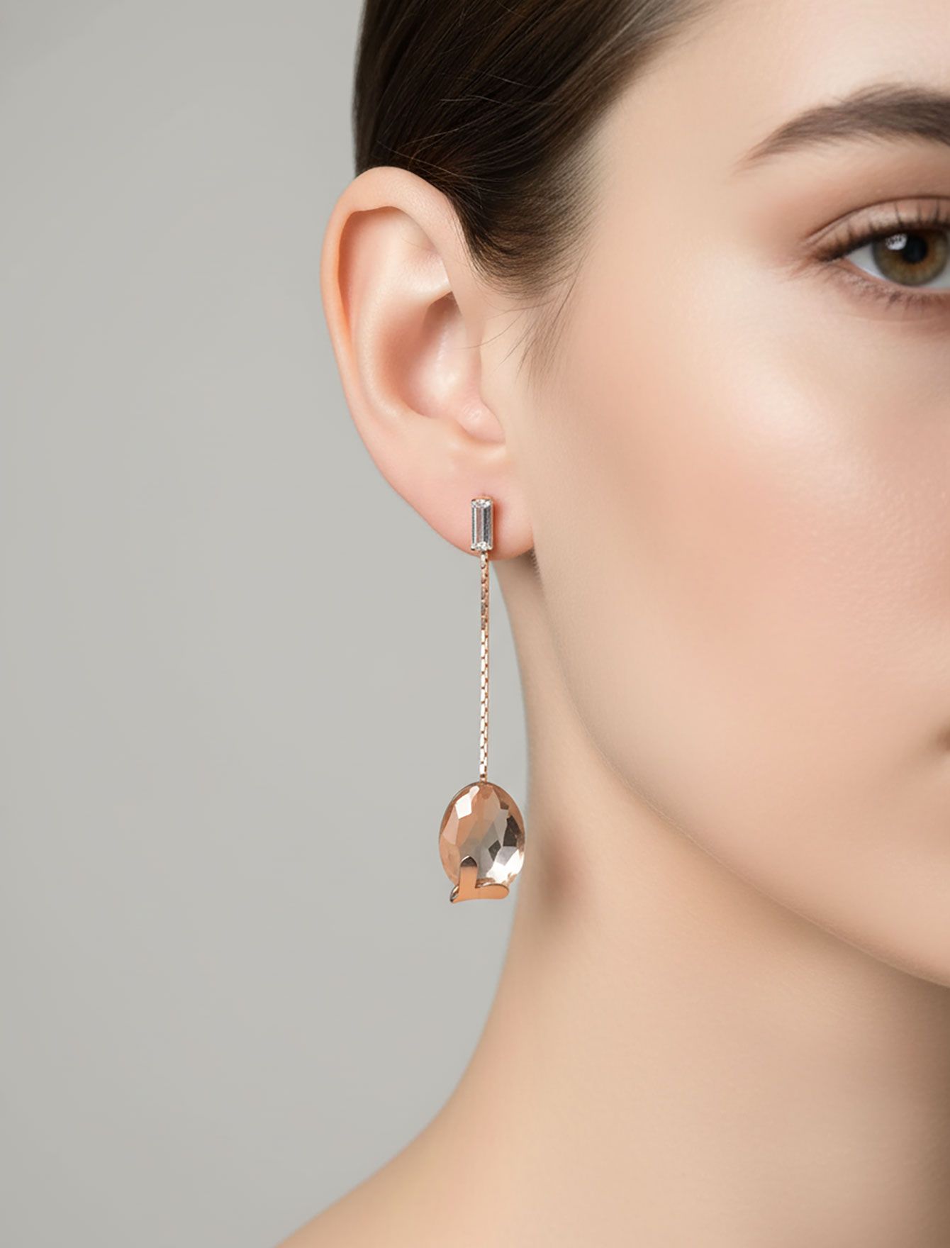 گوشواره آویزی کریستالی زنانه لوفی