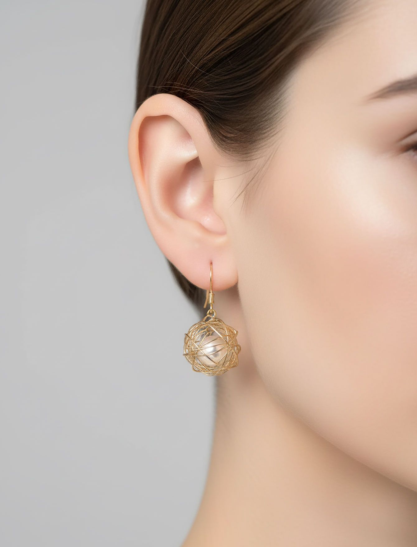 گوشواره آویزی گوی مرواریدی زنانه