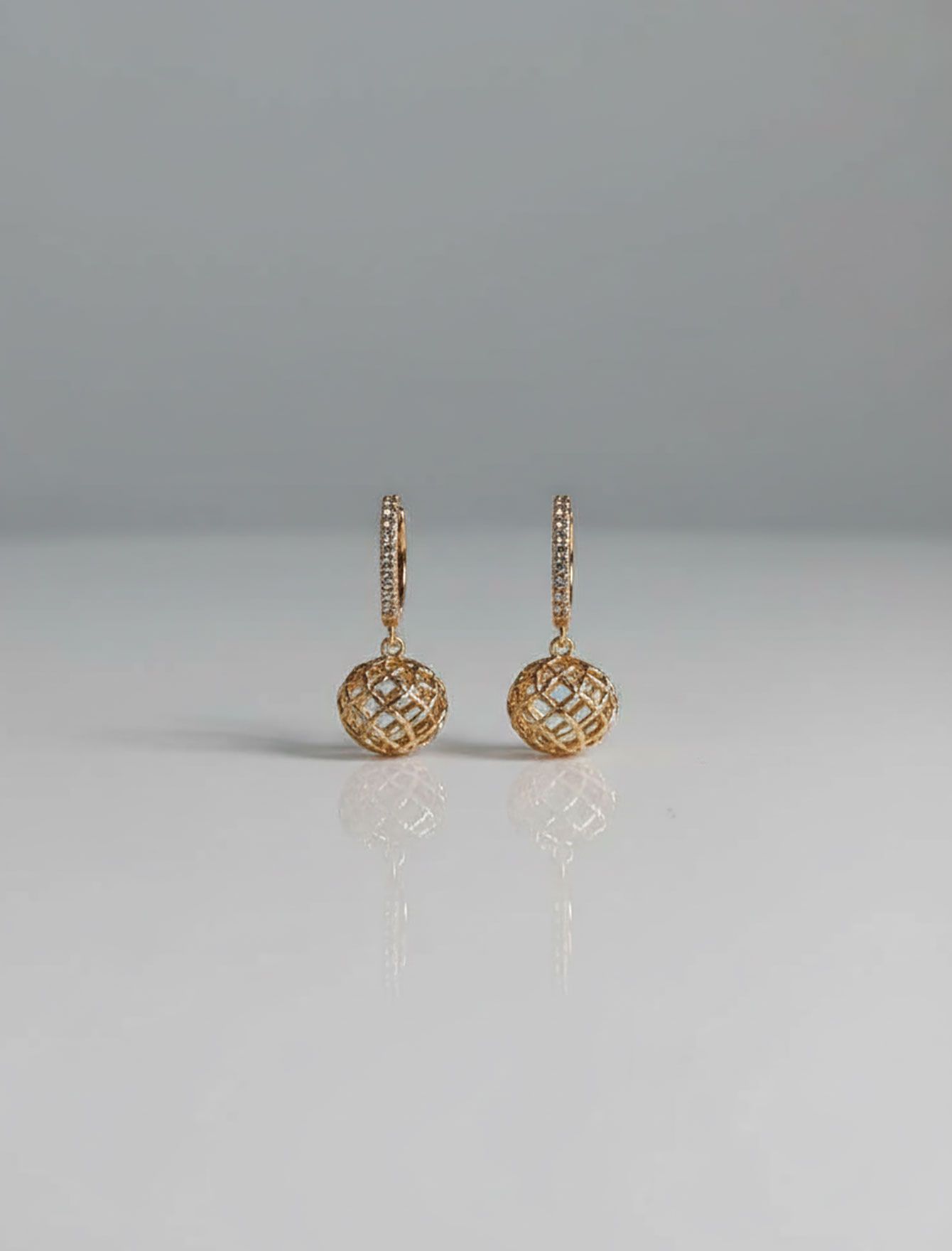 گوشواره آویزی گوی مینیمال زنانه