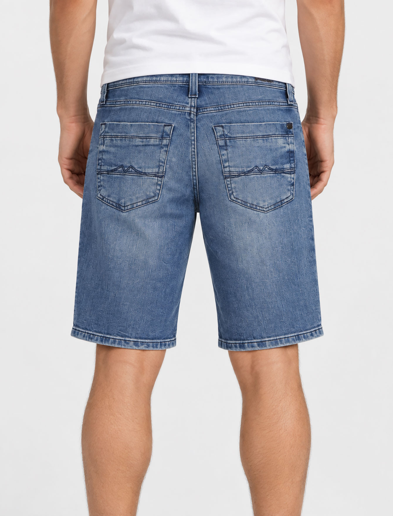 شلوارک مردانه جین واش مدل 1803 برند پی لس رنگ آبی با طرح واش طبیعی